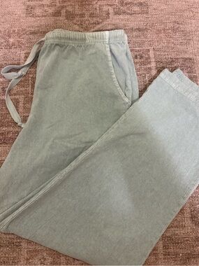 Hot Cotton Women's Ankle Cropped Drawstring Pants in Light Sage
